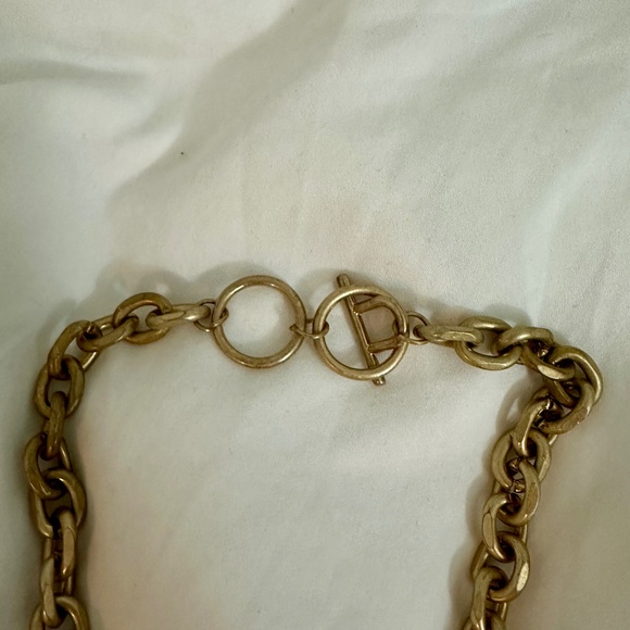 Gold Chain Necklace Fashion Costume Jewelry - Picture 3 of 4